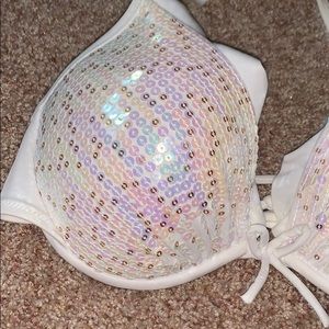 Victoria's Secret Swim - Victoria’s Secret 32D bikini top Victoria's Secret Swim - Victoria’s Secret 32D bikini top